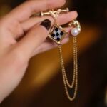 Brooch "Equestrian Chessboard" Vintage Court-Style Brooch — Pearl Chain Accessory with a Niche, High-End Aesthetic